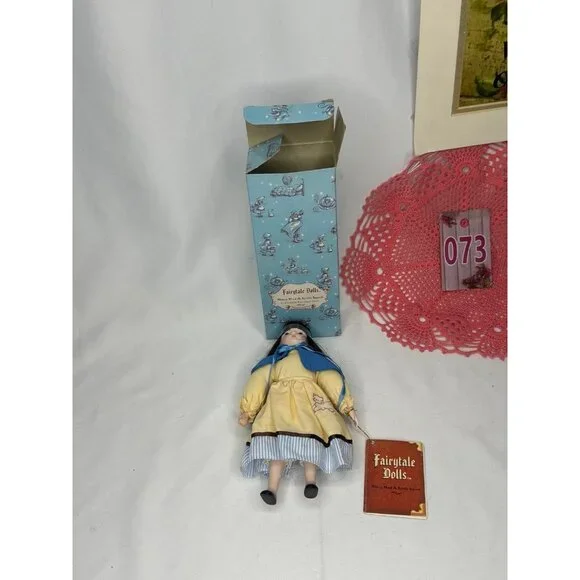 Vintage Russ Berrie Fairytales Mary Had A Little Lamb Porcelain Doll #1705 - Picture 2 of 11